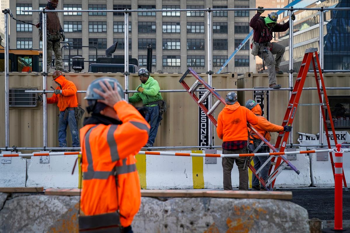 Unemployment Benefits Claims Rate Drops to Another Historic Low, Economy Shows Vigor