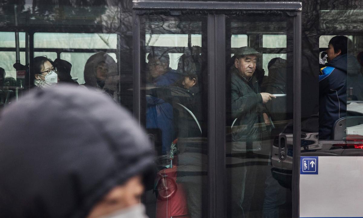Elderly Man Demands Seat on Bus, Forcefully Sits on Woman’s Lap