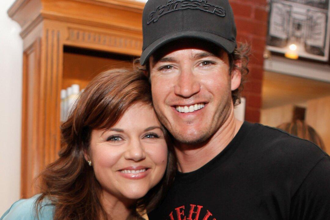 ‘Saved by the Bell’ Stars Reunite to Celebrate ‘30 Years’ of Friendship