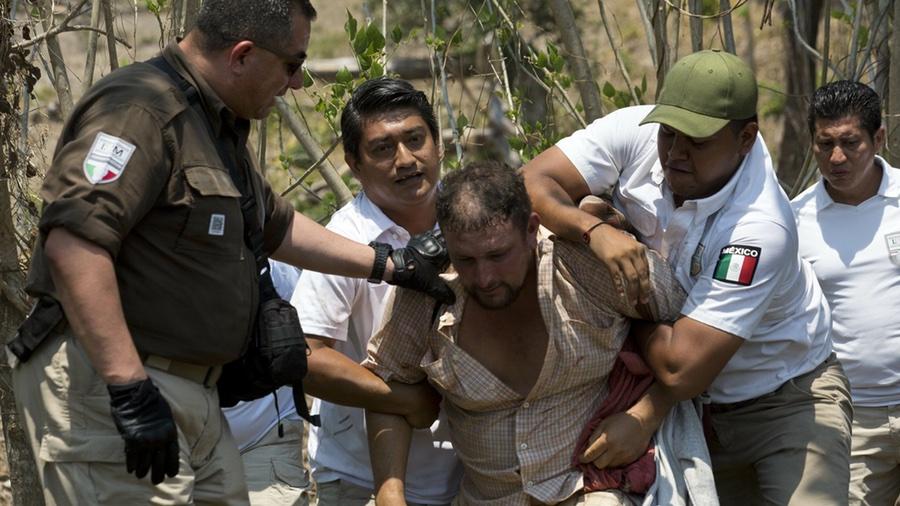 Mexican Police Detain Hundreds of Central American Migrants