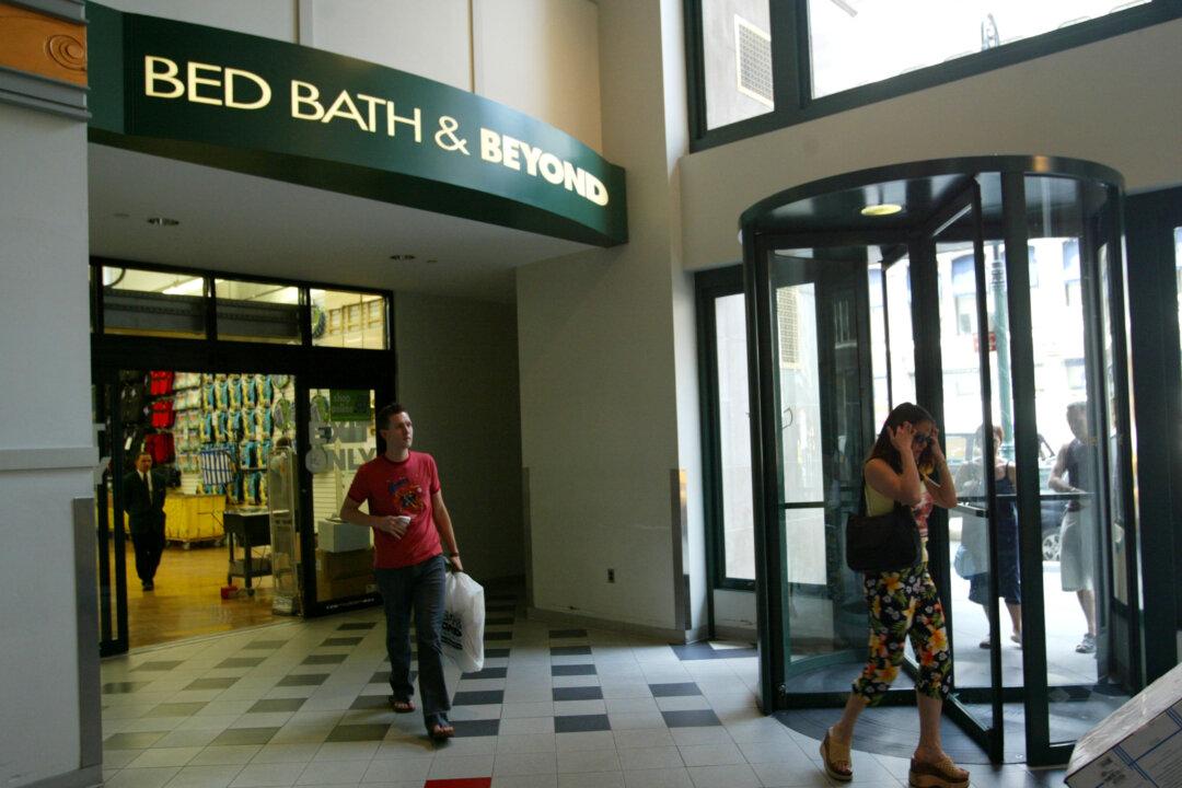 Bed Bath & Beyond Shakes up Board Amid Investor Pressure, Co-founders Step Down