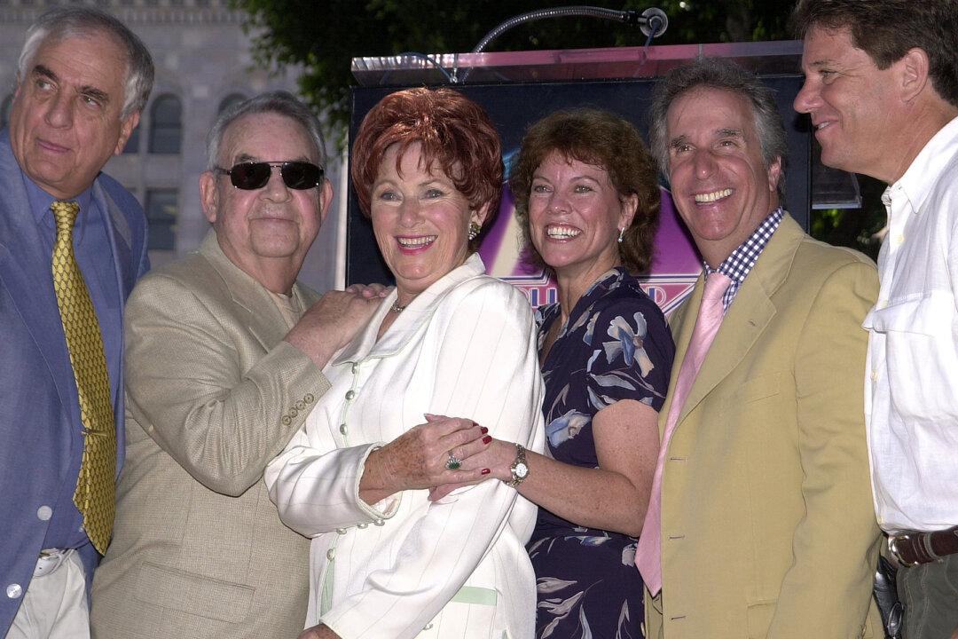 The ‘Happy Days’ Cast, Then and Now: Where Are They After 40 Years?