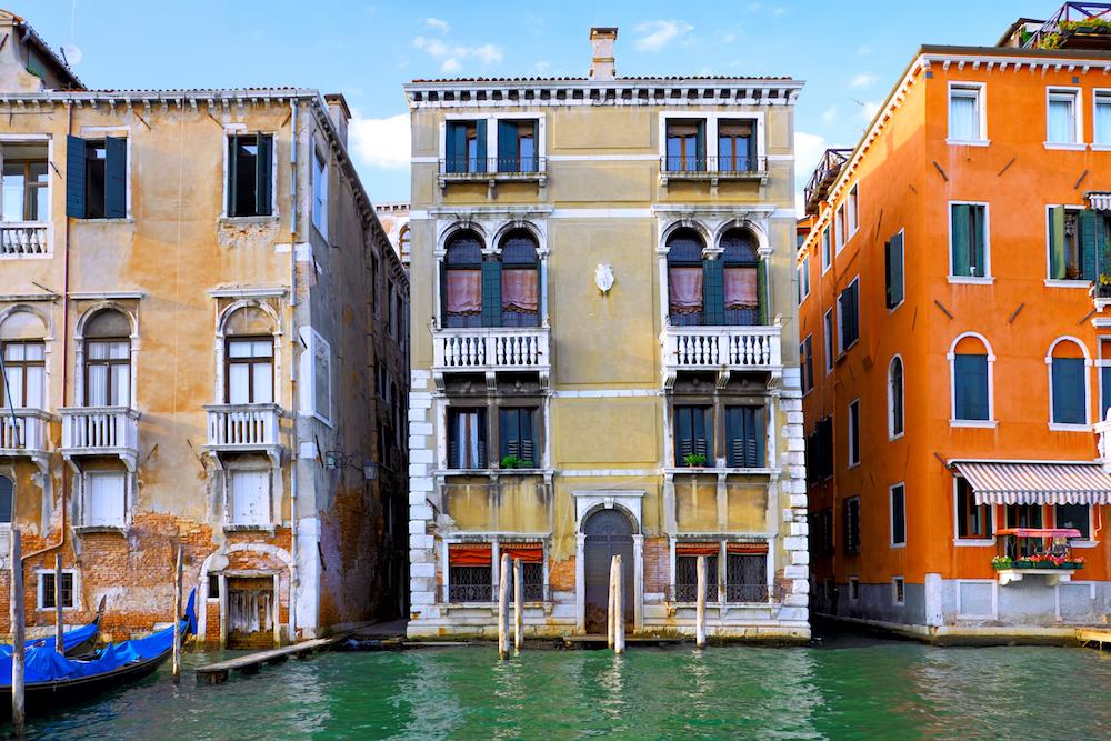 Squatters Occupy Venice Homes in Housing Protest as Tourism Surges