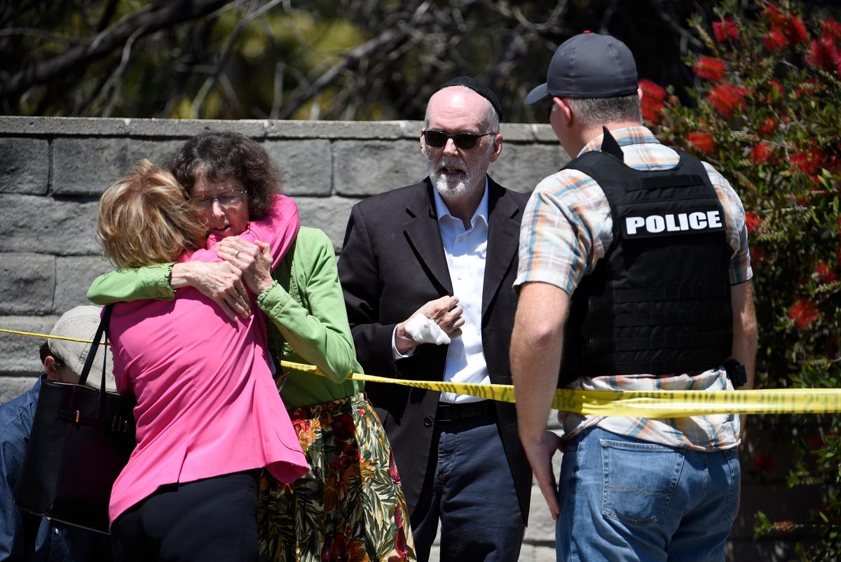 Shooting Reported at San Diego Synagogue, 1 Dead 3 Injured, 19-Year-Old Man Arrested