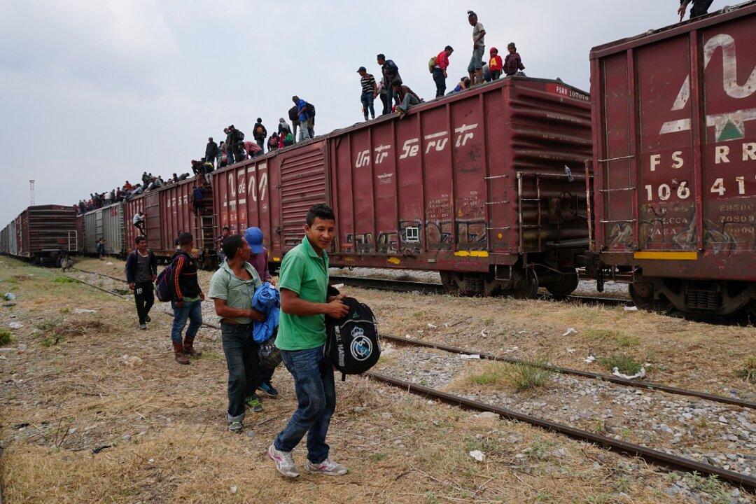 Half of Trains in Mexico Found Carrying Migrants