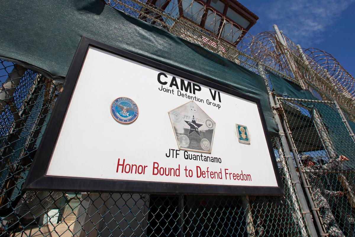 Pentagon Pauses Plan to Give COVID-19 Vaccines to Guantanamo Prisoners After GOP Criticism