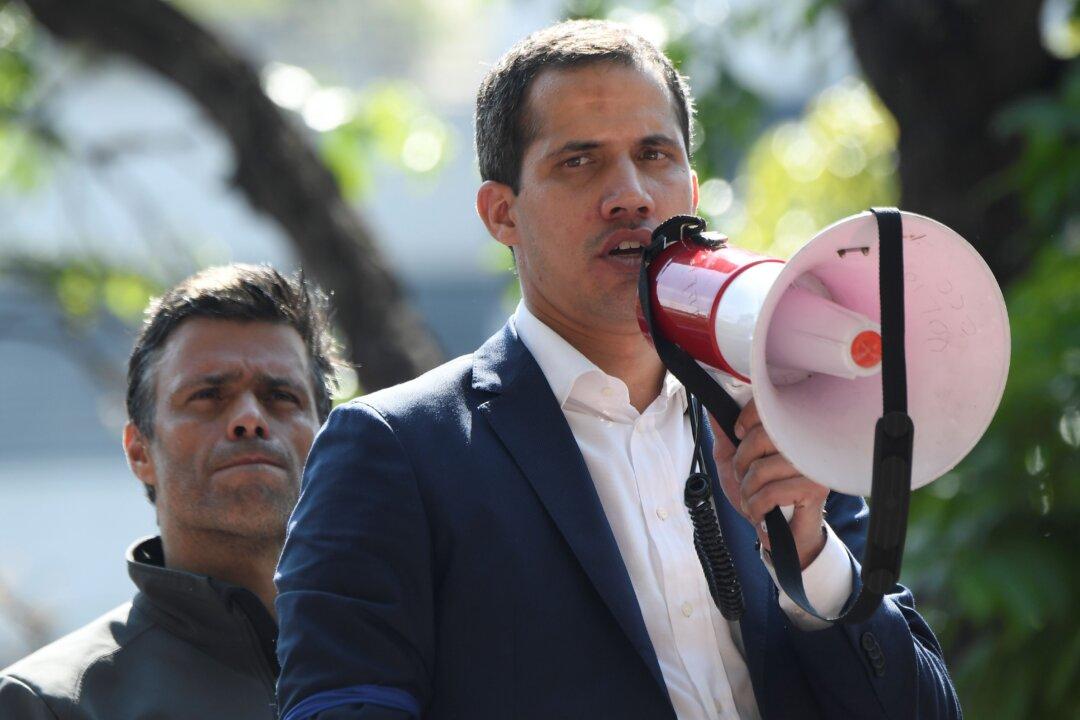 US Officials Offer Support to Guaidó in Liberation of Venezuela
