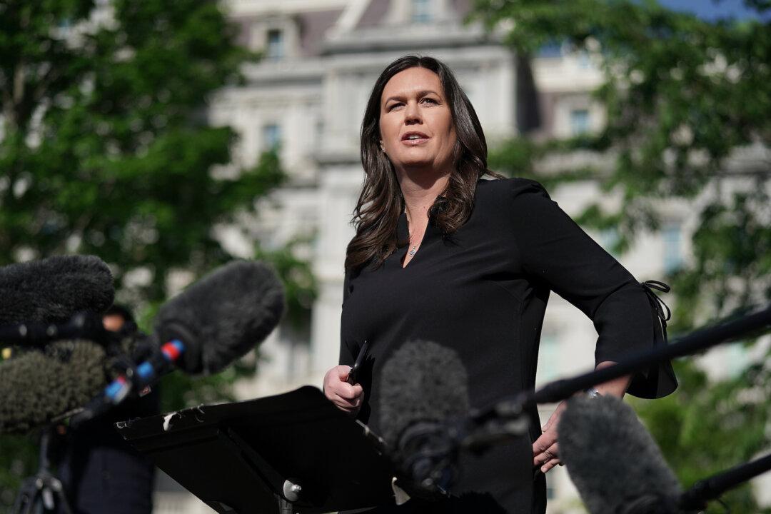 Sarah Sanders Raises $4.8 Million, Beating Arkansas Quarterly Fundraising Record