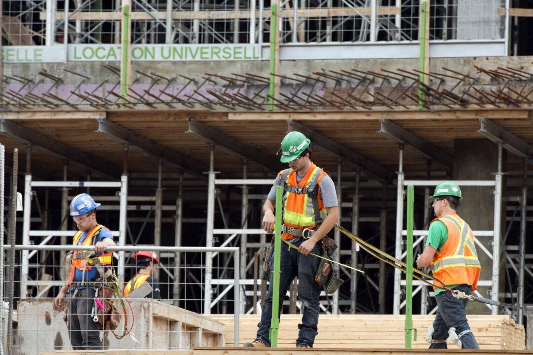 CRA Recalibrates to Grab Its Share From Burgeoning ‘Underground Economy’