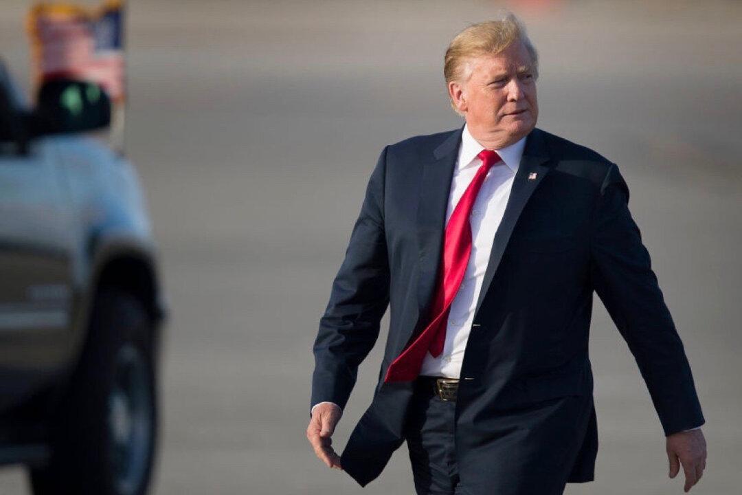 Trump Seeks $4.5 Billion to Help With Surge in Migration at Southern Border