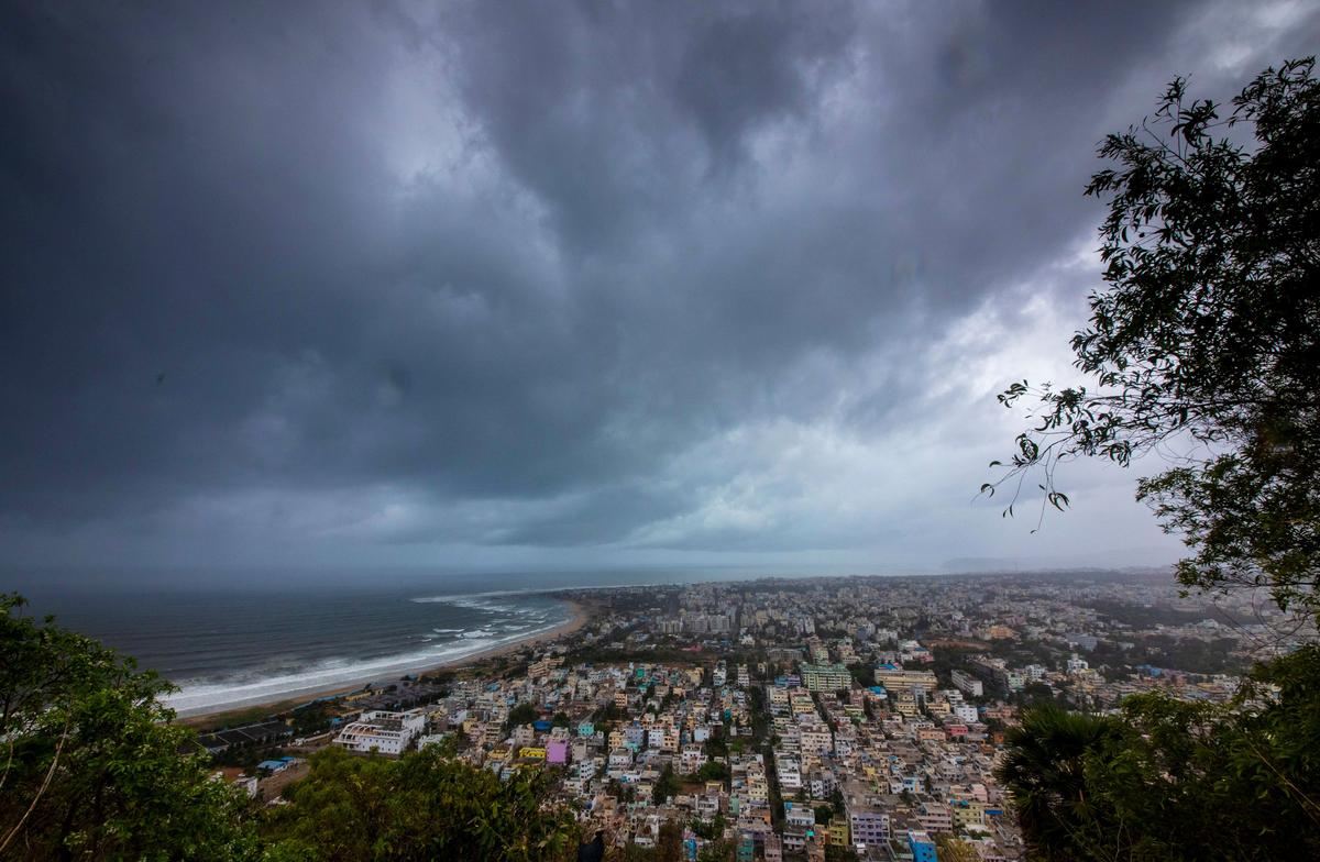 Path of India’s Worst Cyclone in Five Years Puts 100 Million People at Risk