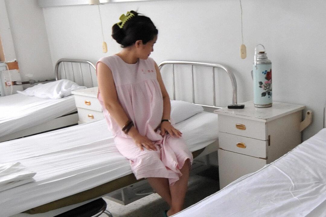 Woman Begs For Free Fourth Abortion, Threatens Doctor After Surgery