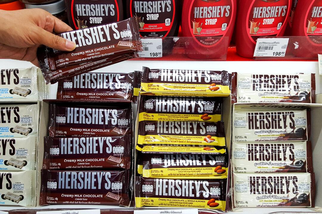 Centenarian Couple Reveals Hershey’s Chocolate Is the Secret of 79-Year Marriage