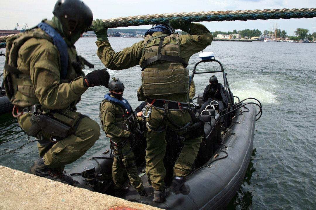 Last Remaining Member of First-Ever Navy SEAL Team Turns 94, Recounts ‘Top-Secret’ Missions