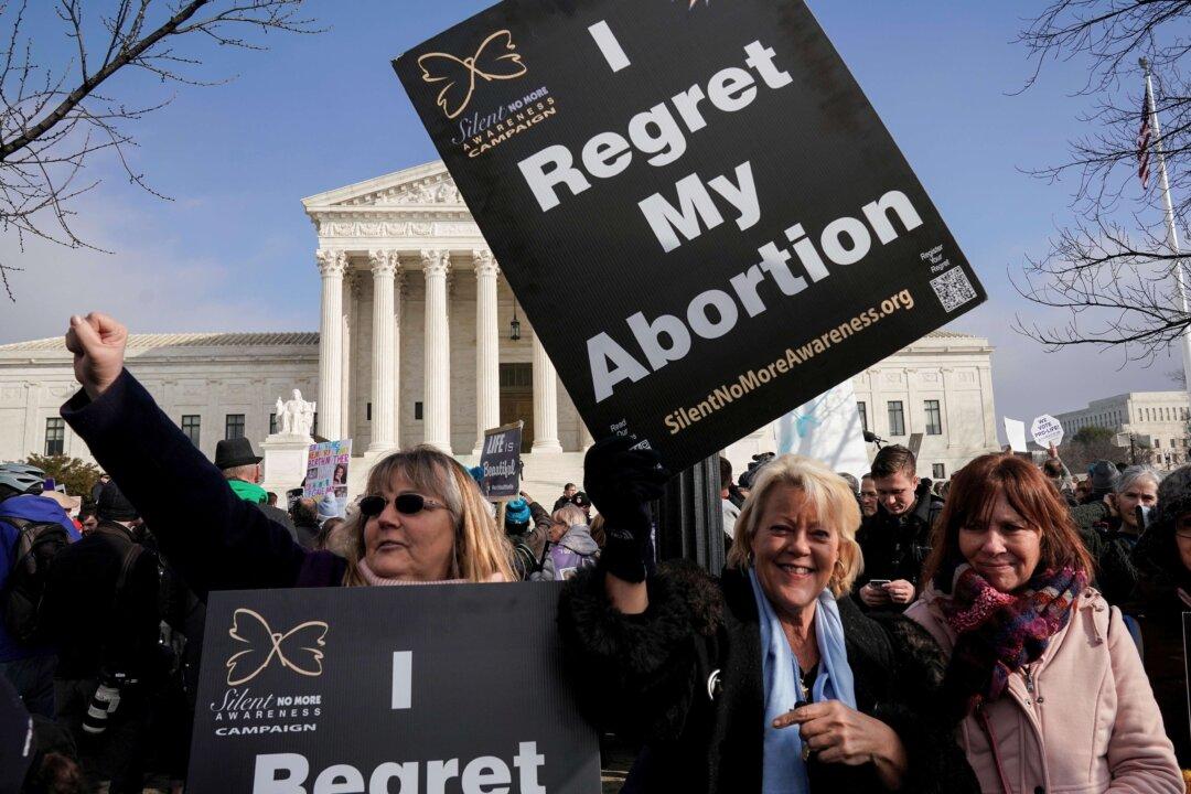 Georgia Governor Signs Bill Protecting Unborn Children After Heartbeat Detected