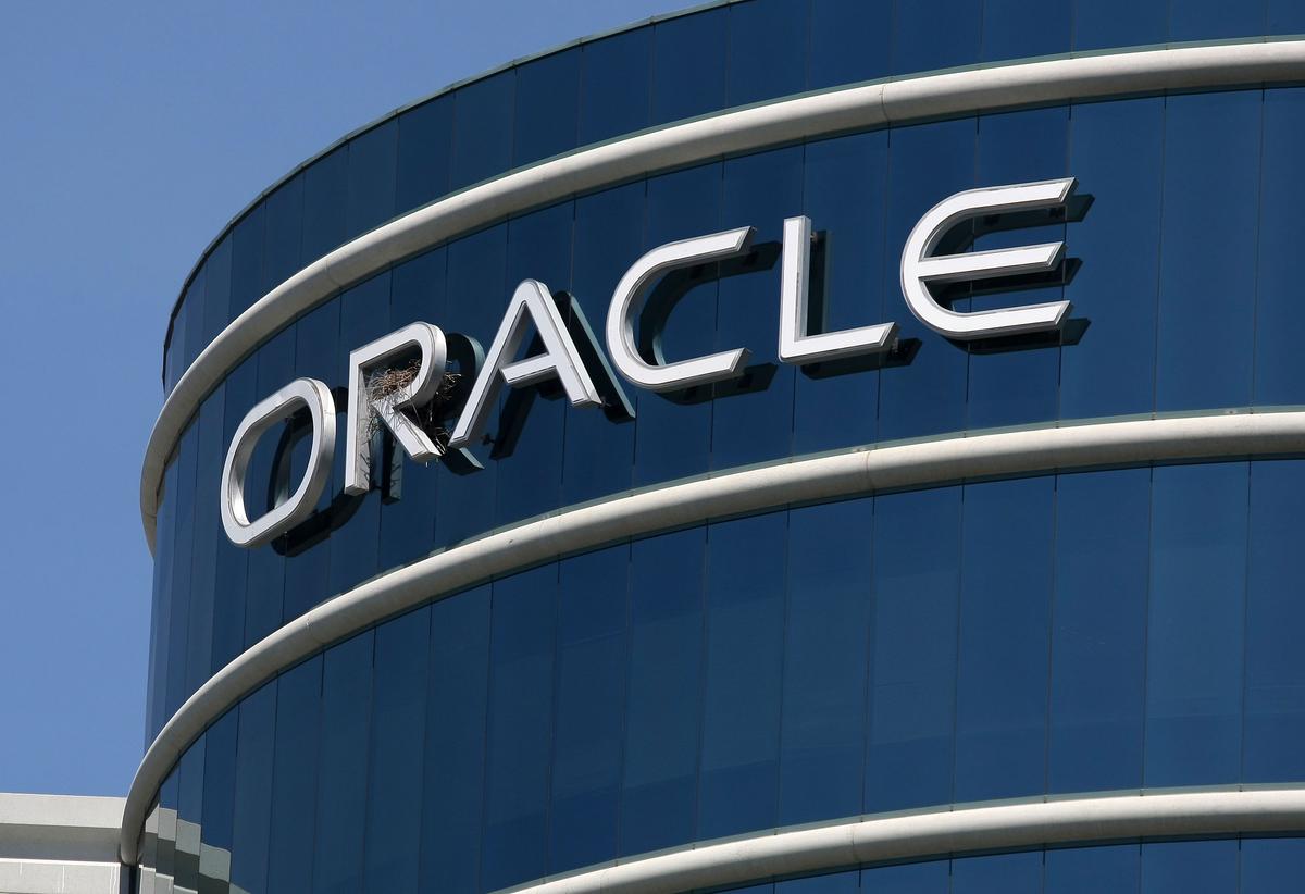 Oracle Lays Off 900 Employees in China in Plan to Shut R&D Centers