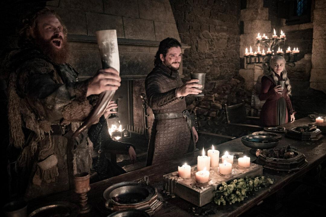 200,000 ‘Game of Thrones’ Fans Sign Petition for HBO to Remake Season 8 With ’Competent Writers’