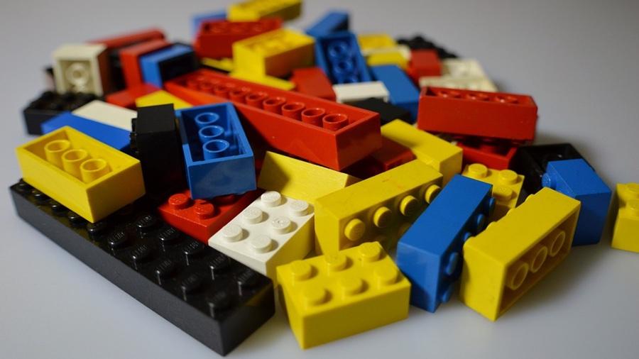 3 Women Buy a Box of Legos for a Child, Find $40,000 Worth of Meth Inside