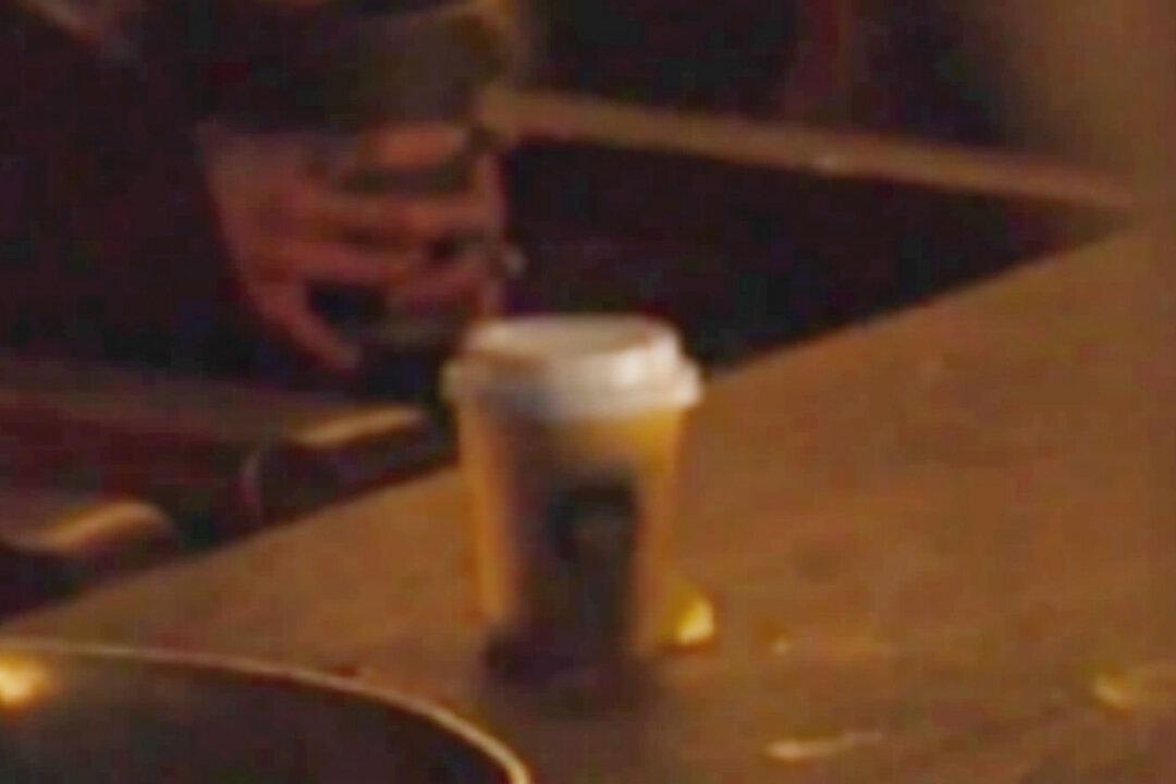 Coffee Cup in ‘Game of Thrones’ Scene Perks Up Viewers
