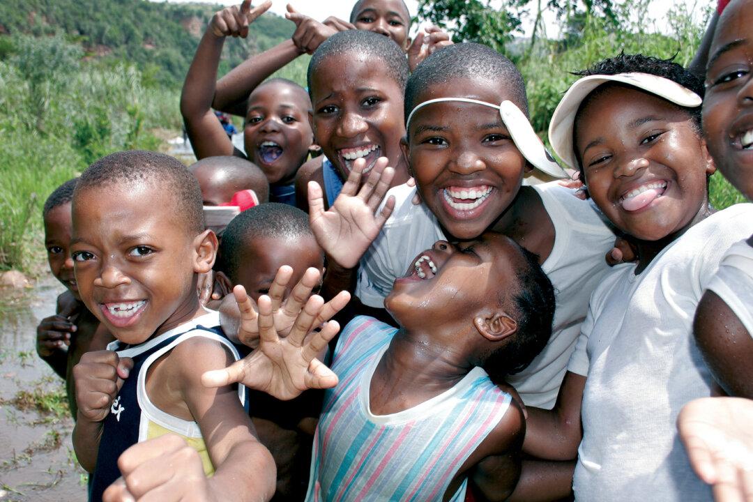 African Woman Has 5 Sets of Quadruplets and 38 Kids in Total Due to ‘Large Ovaries’