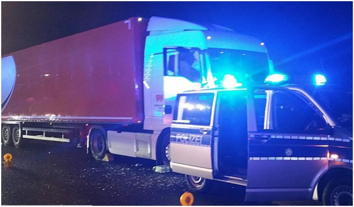 ‘Hero’ Clambers From Moving Van Into Runaway Semi After Driver Dies at the Wheel