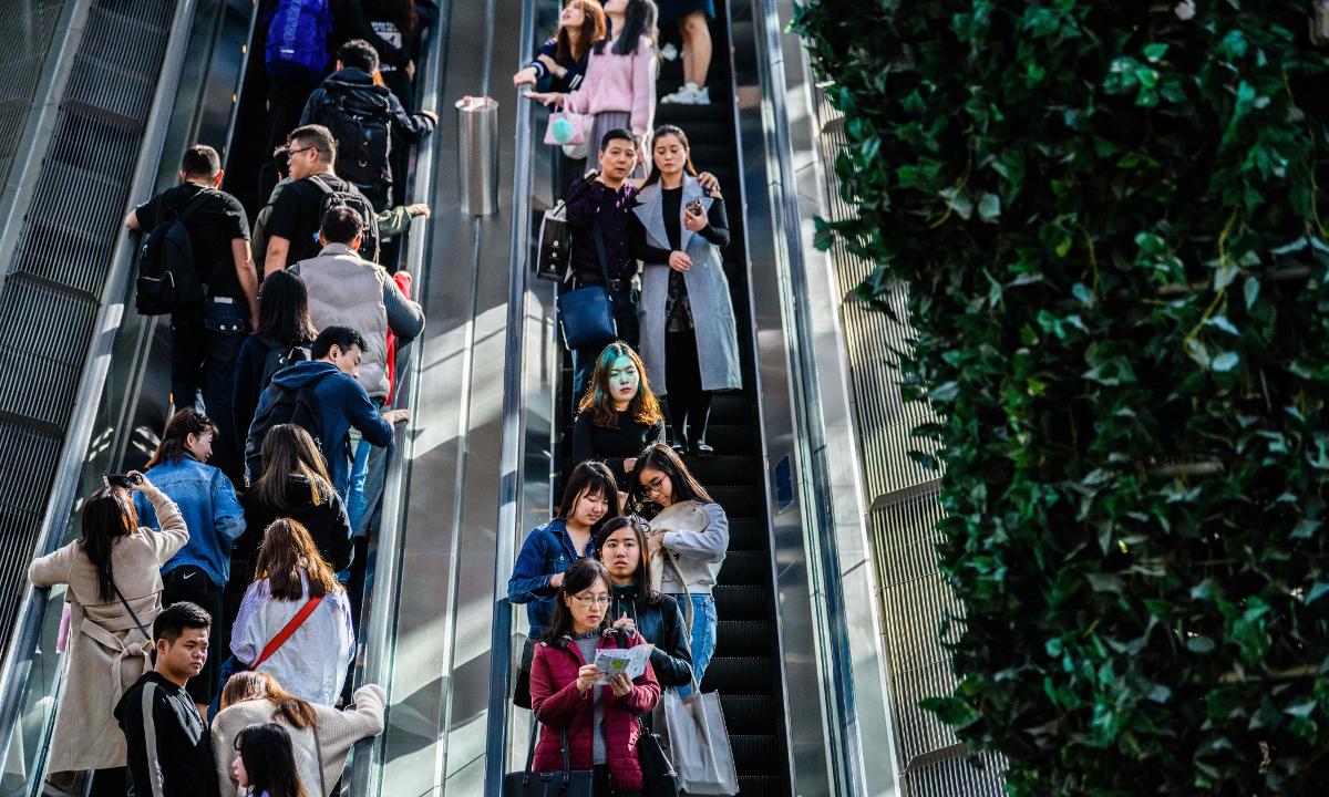 Boy Sitting on Escalator Loses Finger, Parents Demand Mall Pay Medical Costs