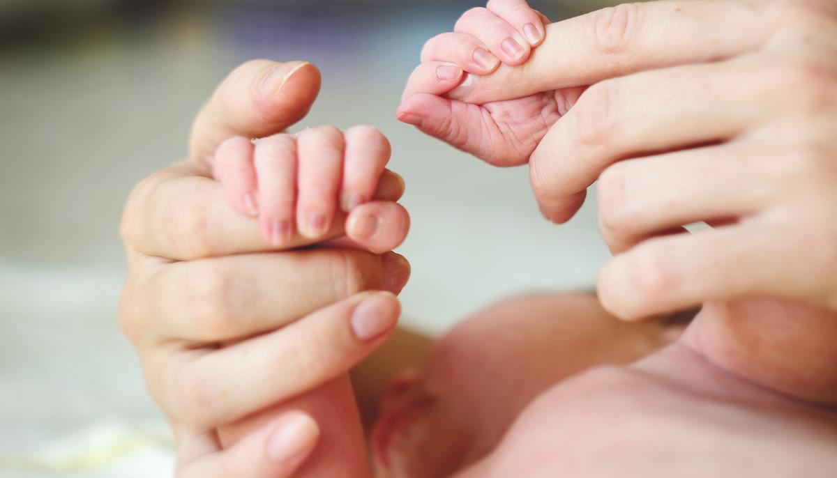New Midwife Finds out She’s Working Alongside Midwife Who Delivered Her