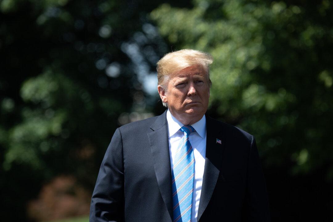 Trump’s Motorcade Involved in Road Accident, 3 Officers Injured