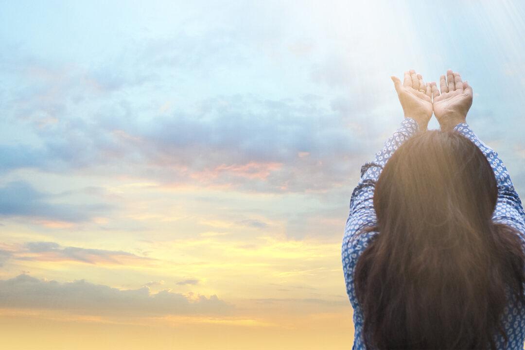 Mother Who Accurately Predicted Her Death Retells Surreal Out-of-Body Experience