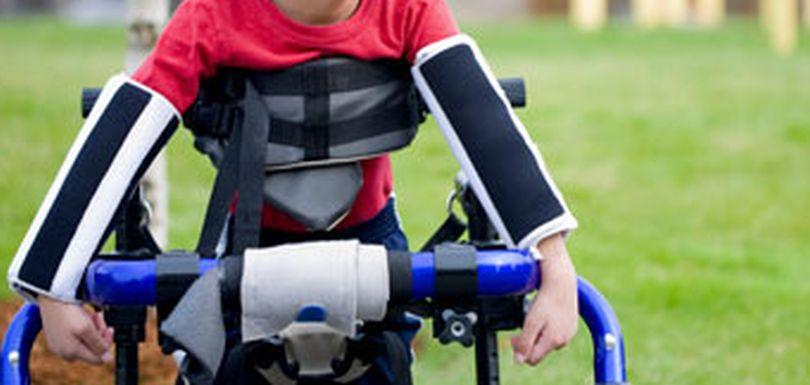 Boy With Cerebral Palsy Runs Race; Gym Teacher Steps In