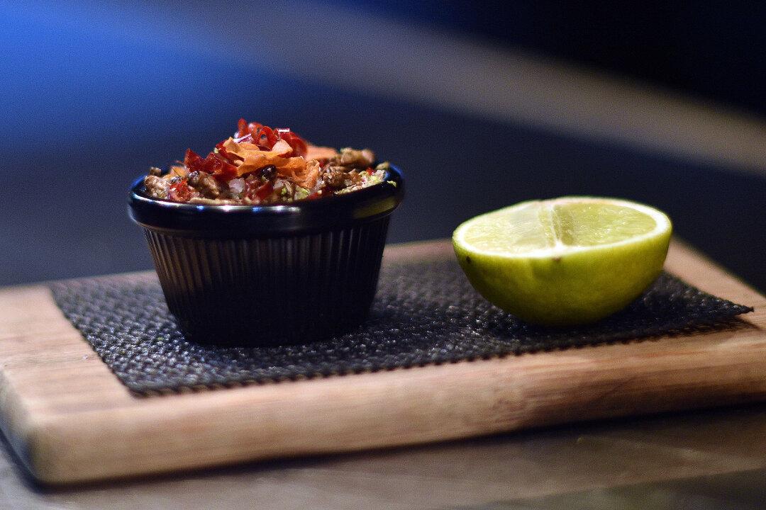 ‘Ant Egg-Pudding’ Served as University Meal Could Mean More Than Unsettled Taste Buds