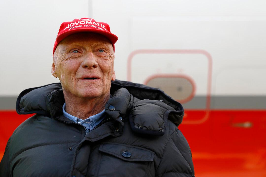 Niki Lauda, Former Formula 1 Champion, Dies Aged 70