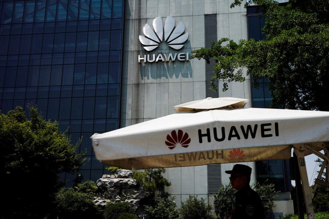 Huawei Unwanted: Asian Shops Shun Phone Trade-Ins on Google Suspension Worries