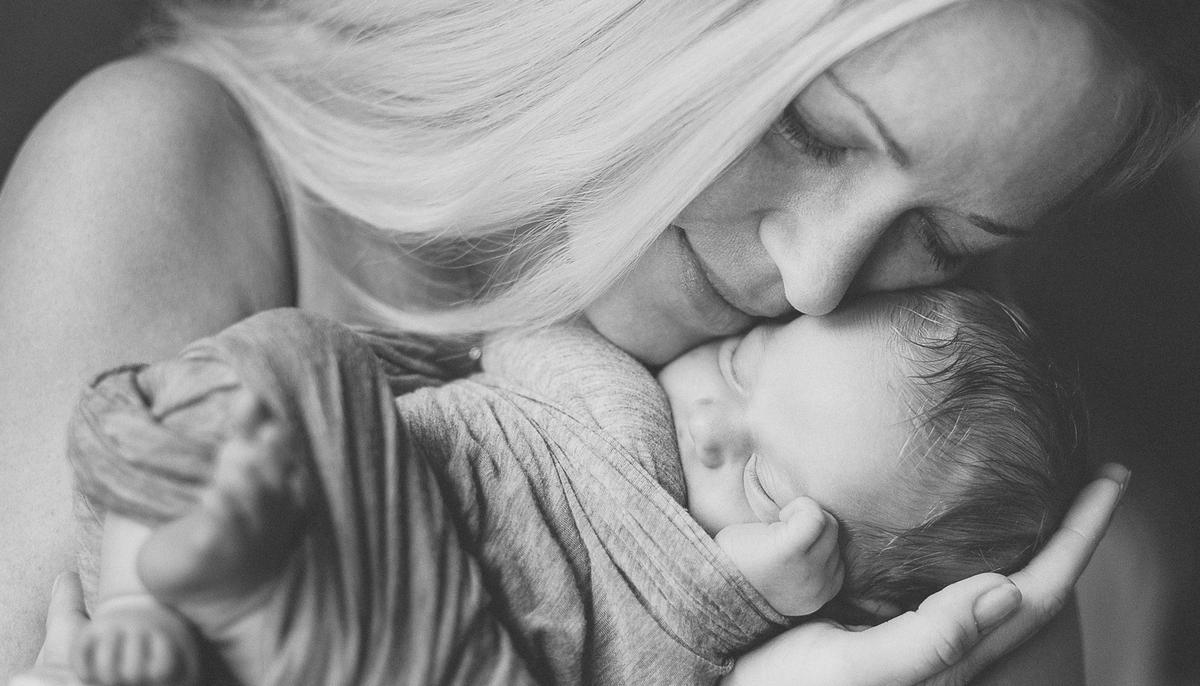Mom Is on Birth Control but Delivers Baby Just an Hour After Knowing She’s Pregnant