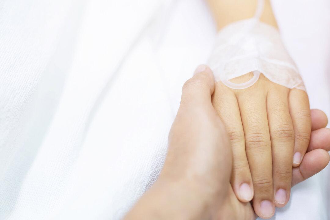 Doctors Went to Operate on Woman’s Brain Tumor, Find Tapeworm Instead