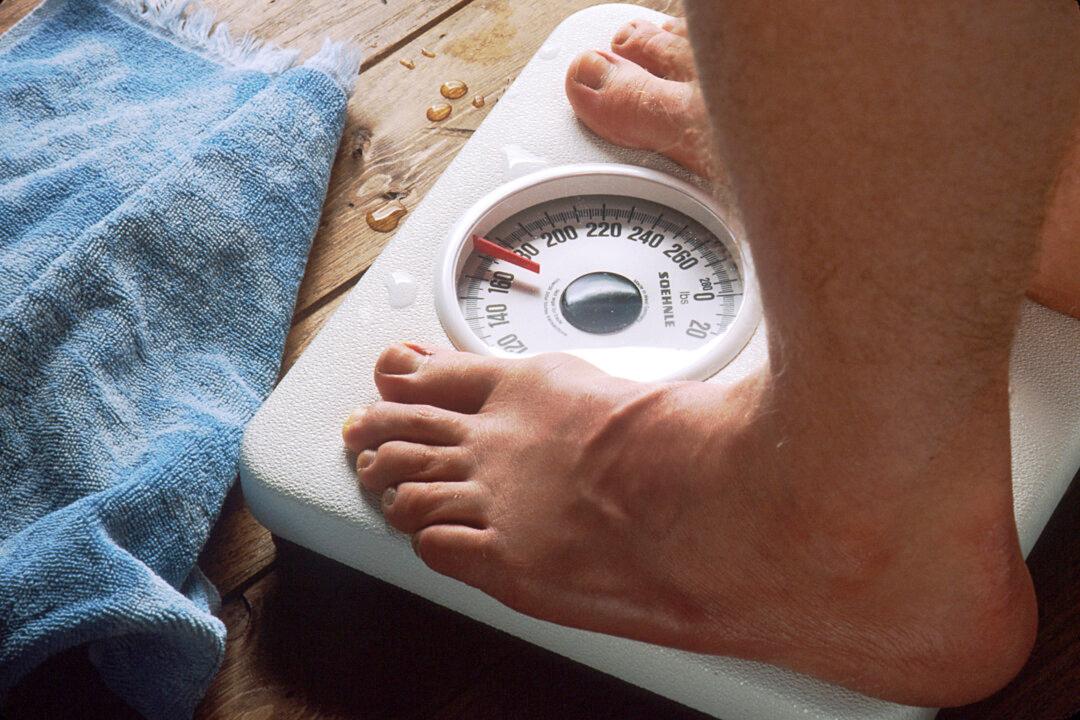 How Using a Scale May Help You Avoid Weight Gain During Vacation