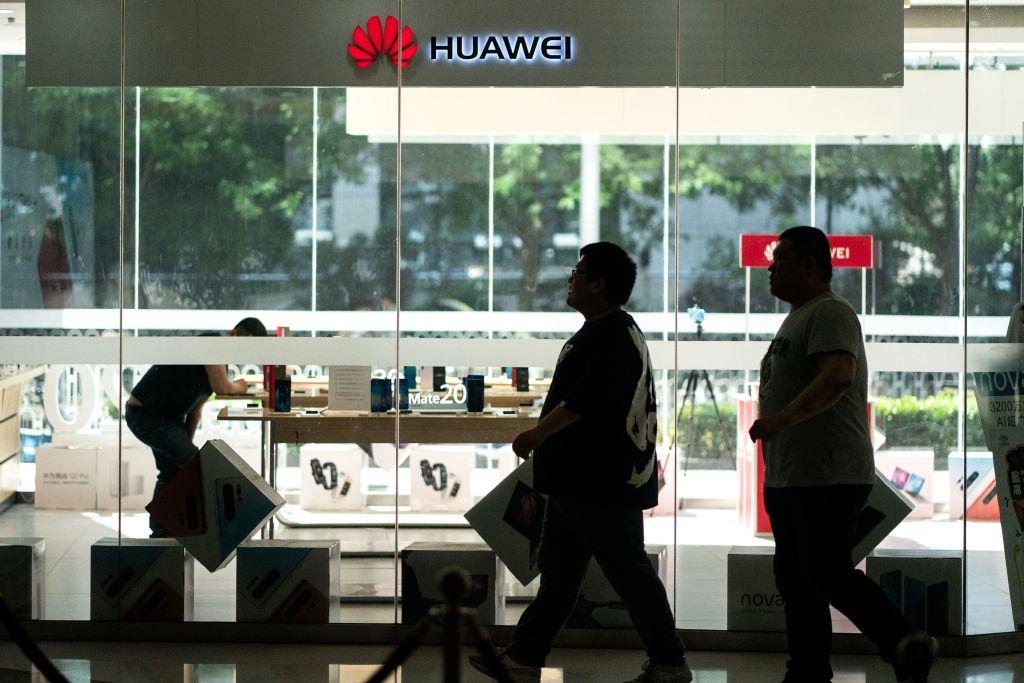Huawei Seeks to Secure South Korean Tech Supply to Offset US Ban
