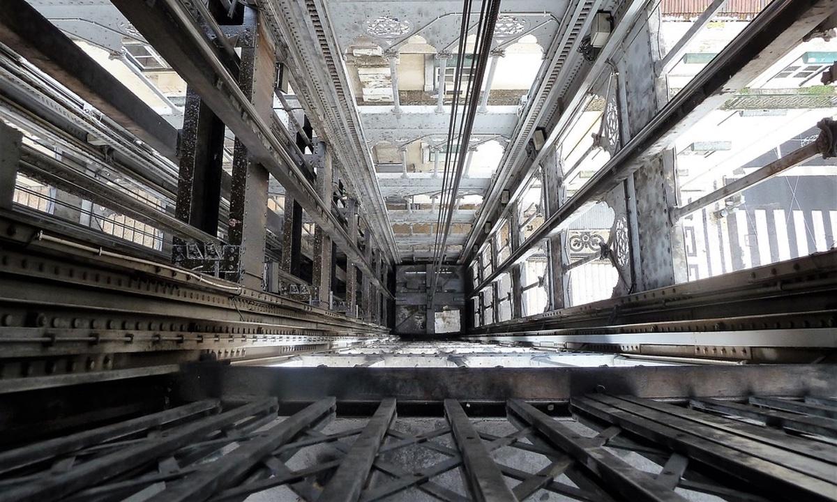 Officials: Man Crushed to Death by Elevator in New York