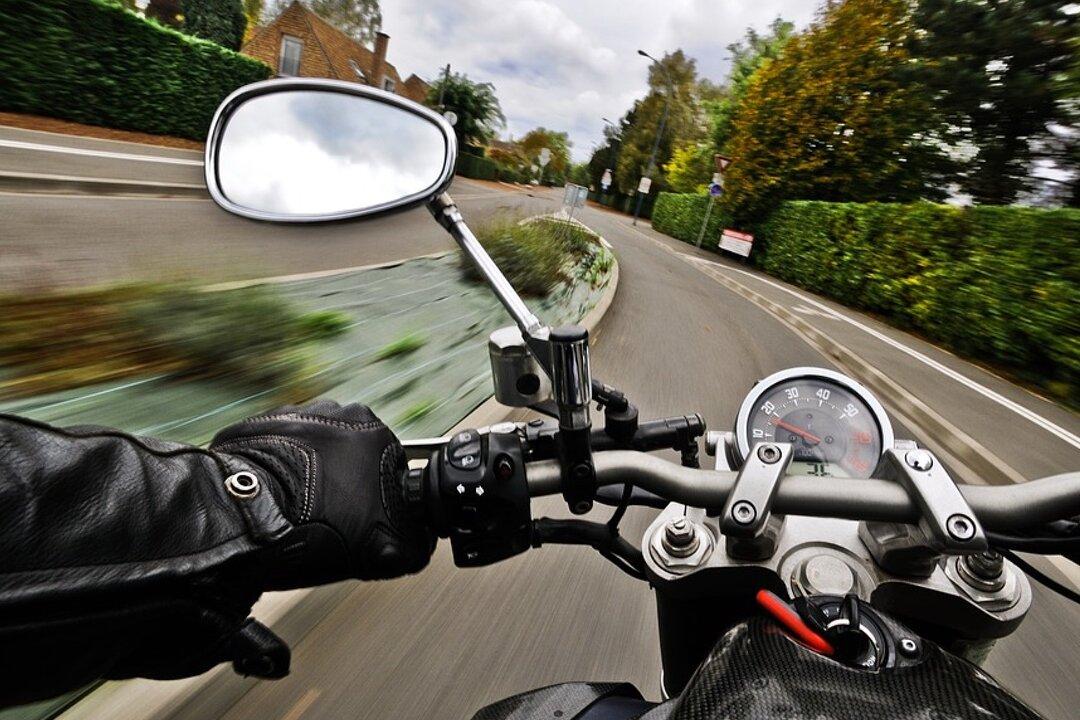 Man Buys Motorcycle, Dies in Crash on His First Ride Home