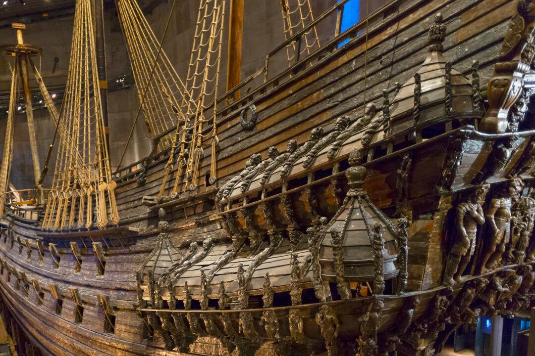 The Only Fully Intact 1600s Swedish Warship in the World Found on Baltic Sea Floor