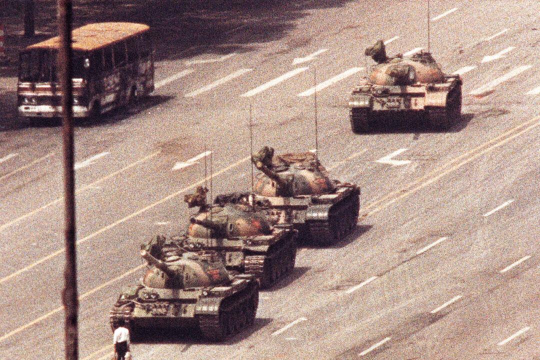 Romney Pushes Microsoft for Answers Over Apparent Search Censorship of Tiananmen Square Massacre