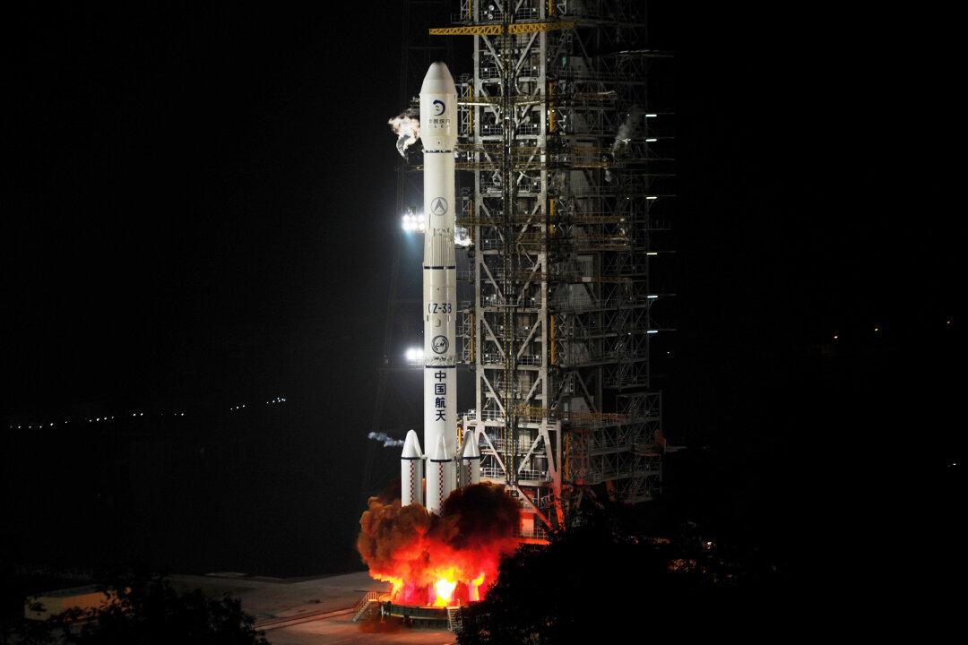 Media Reports of UFO in Chinese Airspace May Be Military Propaganda