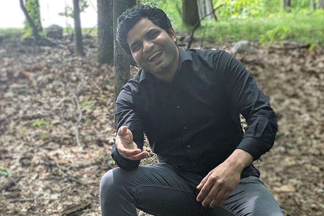 Man Drowns in Lake After ‘Something Pulls Him Down’