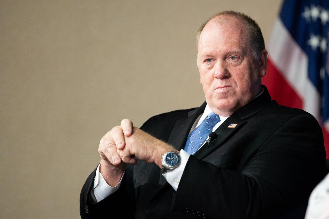 Former Chief: If ICE Hits Capacity, ‘We’ve Lost' the Border