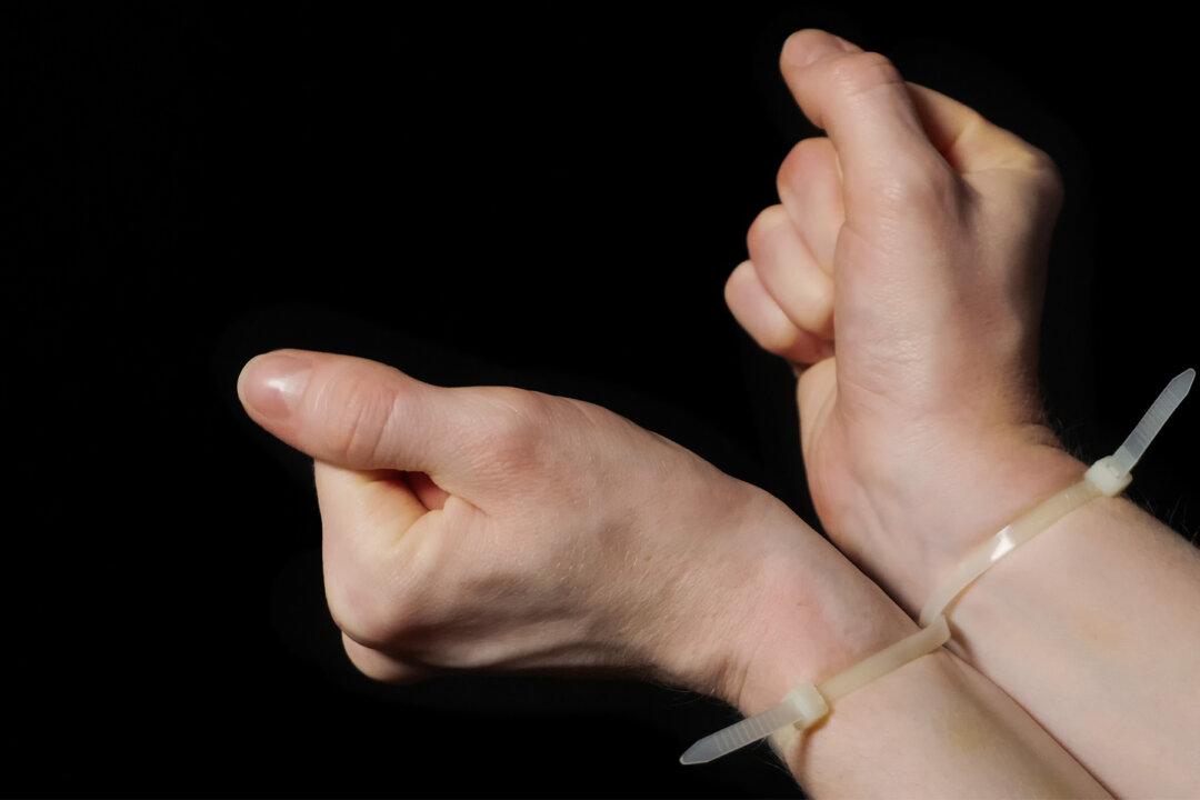 Easily Break Free From Zip Ties Around Your Wrist With This Simple Technique