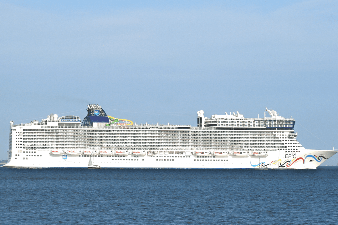 Urgent Search Launched as Parents Fear ‘Girl in Pink Pyjamas’ Fell Overboard From Luxury Cruise Ship