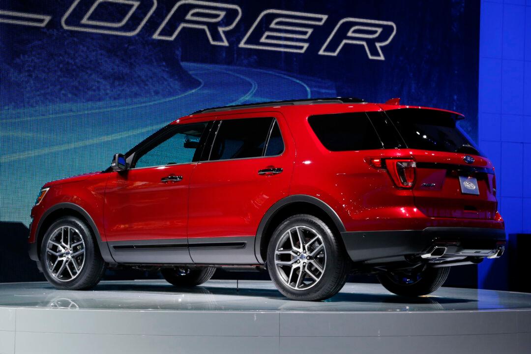 Ford Recalls 1.2 Million Explorer SUVs for Potential Steering Problem