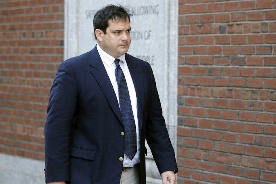 First Person Sentenced in College Bribery Scam Avoids Prison Time