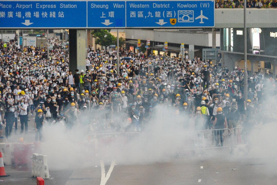 Hong Kong Cancels Debate on Extradition Bill After Protests Erupt