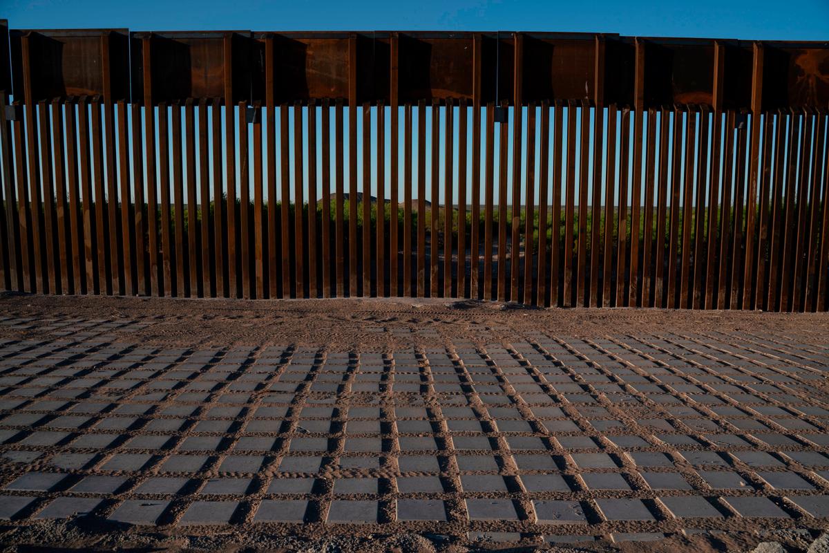 Border Wall Seesaw Lets American and Mexican Children Play Together